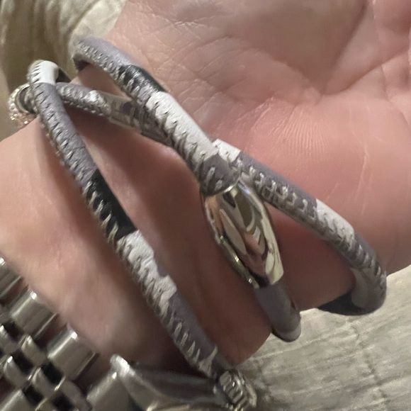 Triple wrap camo crystal bracelet - Picture 6 of 8